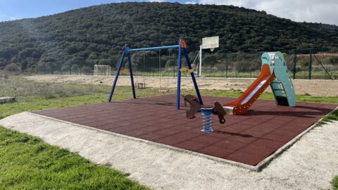 VALDEGEÑA PISTA MULTIUSOS